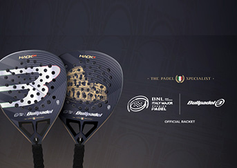 Con motivo del Italy Major, uno de los cuatro torneos más importantes del calendario Premier Padel, Bullpadel lanza una pala de edición especial: la nueva HACK 04 25 ITALY, una pieza que combina tecnología de alto rendimiento con un diseño inspirado en el legado cultural italiano.